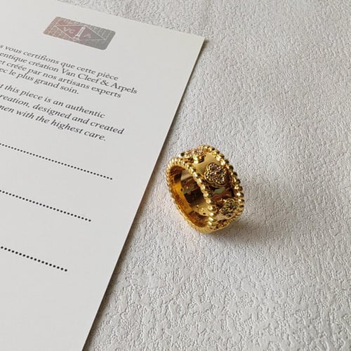 خاتم فان كليف شامل الملحقات