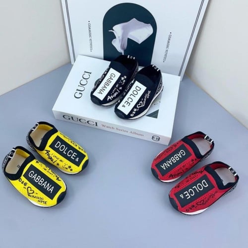 حذاء اطفال دولتش اند قبانا