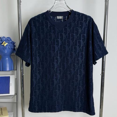 تيشيرت ديور مناسب للجنسين