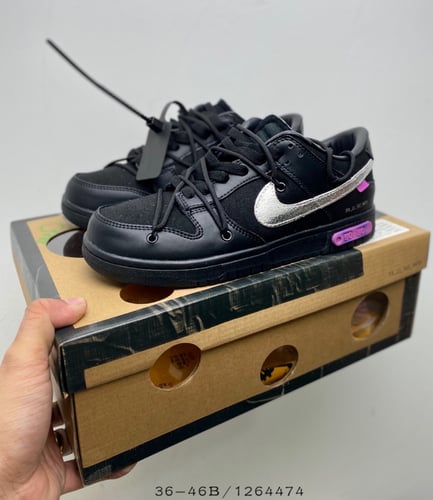 حذاء سنيكرز اوف وايت للجنسين مع نايك مع العلبة