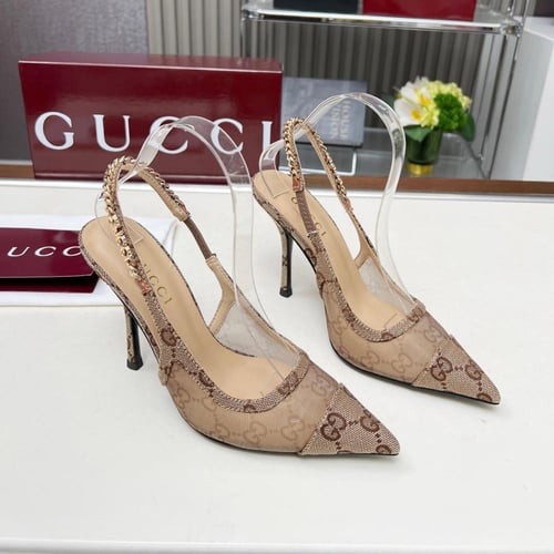 كعب قوتشي مع العلبة