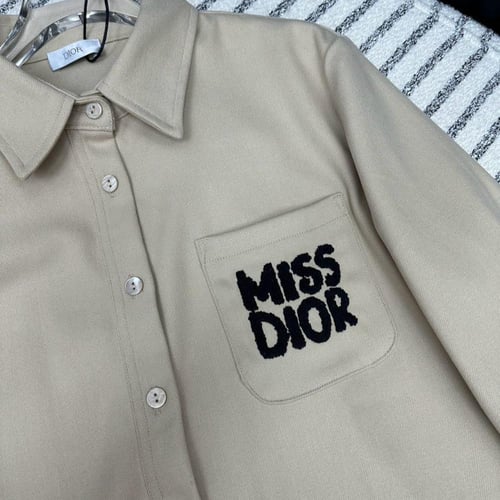 قميص ديور نسائي للتوصيل الفوري ماستر