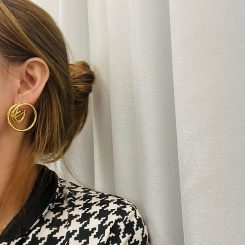 حلق لويس فيتون شامل الملحقات