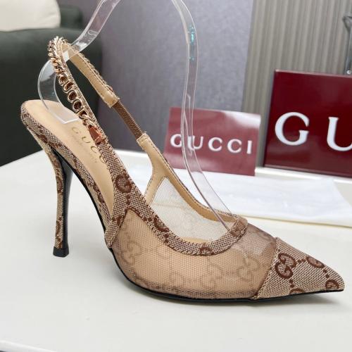 كعب قوتشي مع العلبة