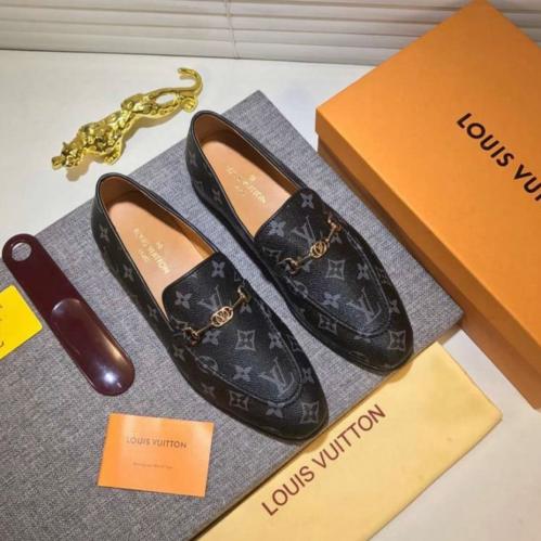 حذاء لويس فيتون ماستر