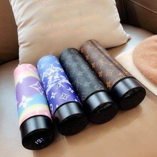 كوب حراري ماركة لويس فيتون شامل الملحقات