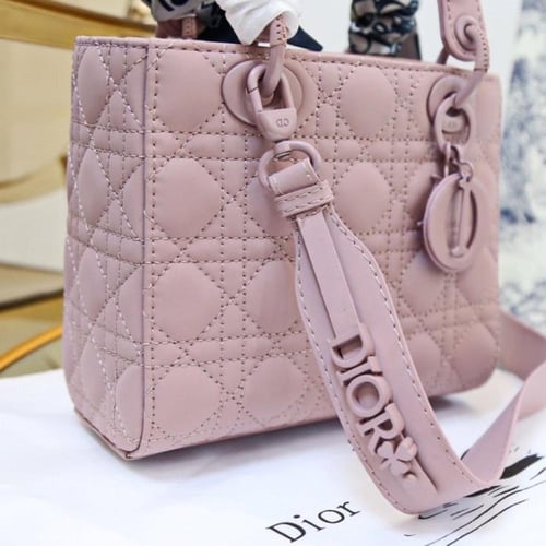 حقيبة ليدي ديور بينك مطفي شامل الملحقات