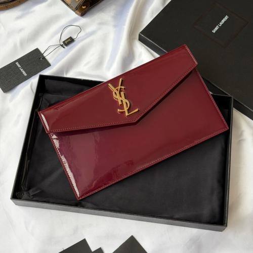 حقيبة يد كلاتش سان لوران (Saint Laurent)