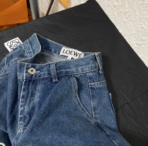 بنطلون نسائي ماركة لويفي