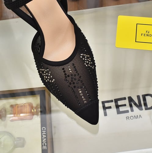 كعب ماركة فندي ماستر شامل الملحقات