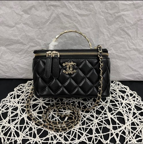 شنطة شانيل عالية الجودة شامل الملحقات