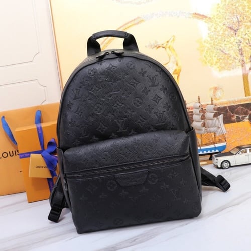 شنطة ظهر لويس فيتون باك باك ماستر