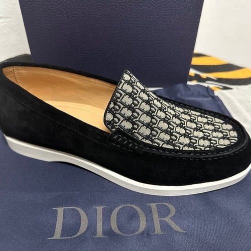 حذاء ماركة ديور ماستر شامل الملحقات