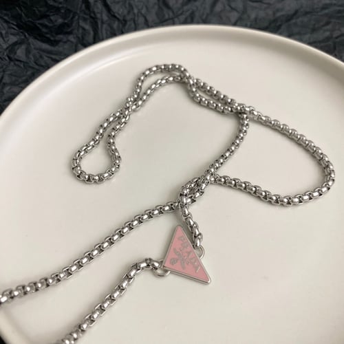 سلسال برادا عدة استخدامات