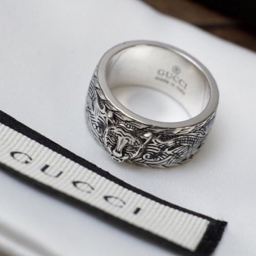 خاتم فضة ماركة قوتشي