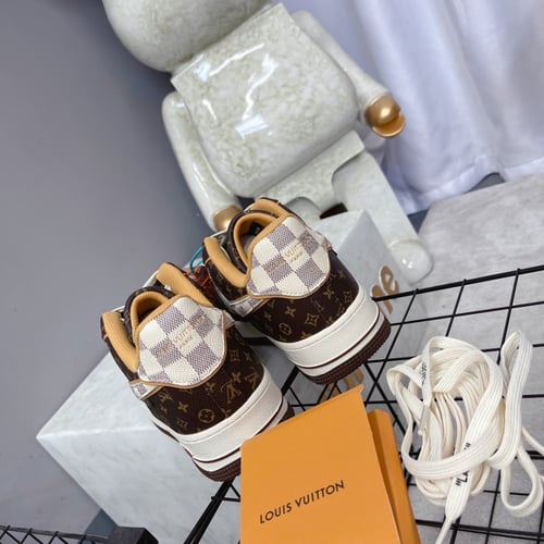 حذاء تعاون لويس فيتون مع نايك سنيكرز ماستر مقاسات...