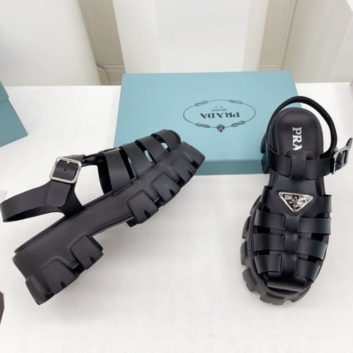 صندل برادا لونين ماستر مع العلبة