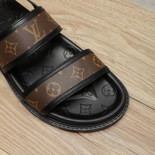 صندل رجالي ماستر من لويس فيتون جودة عالية شامل الم...