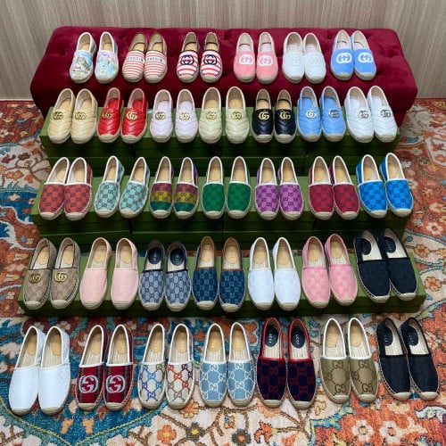 احذية قوتشي اسبادريل كانفس نسائي ماستر شامل الملحق...