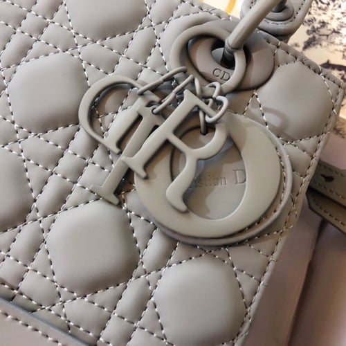 شنطة ديور ماستر حجم صغير شامل الملحقات