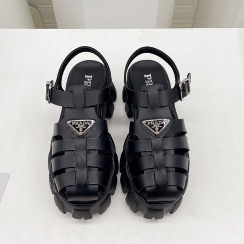 صندل برادا لونين ماستر مع العلبة