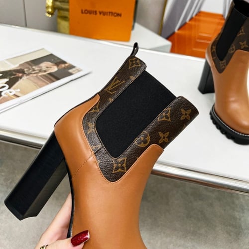 بوت لويس فيتون لونين ماستر مع العلبة