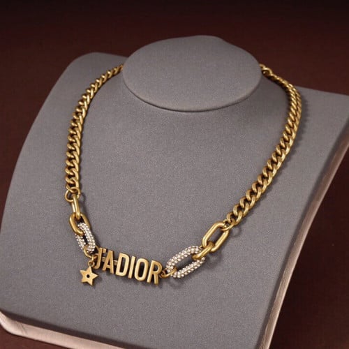 سلسال عقد جادور ماركة ديور