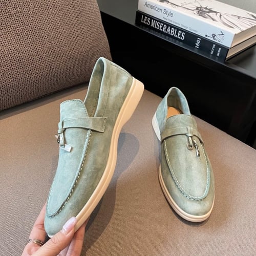 حذاء لوروبيانا ماستر شامل ملحقات الماركة