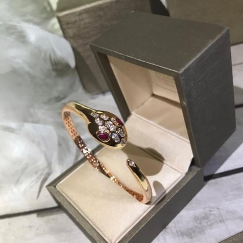 أسورة بولغاري طبق الأصل ثعبان