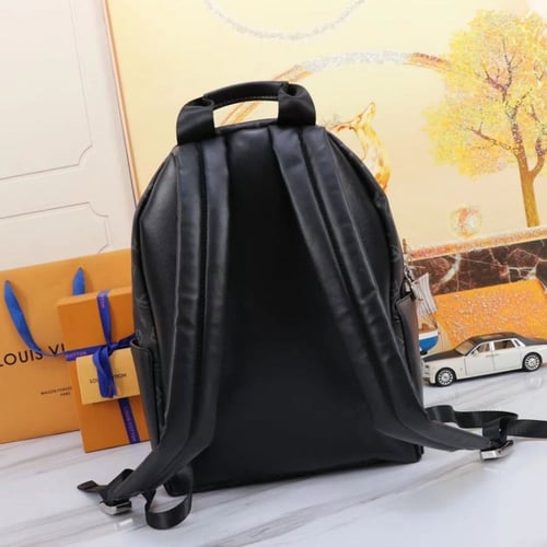 شنطة ظهر لويس فيتون باك باك ماستر