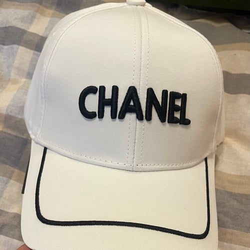 كاب شانيل للتوصيل الفوري لونين ماستر