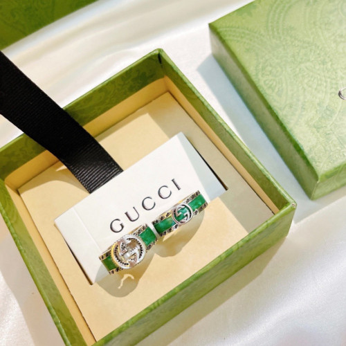 قوتشي خاتم فضة اخضر شكلين