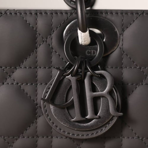 شنطة ديور اسود مطفي شامل الملحقات