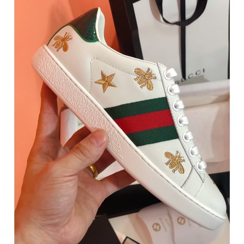 قوتشي حذاء سبورت نقشتين جودة عالية مع العلبة