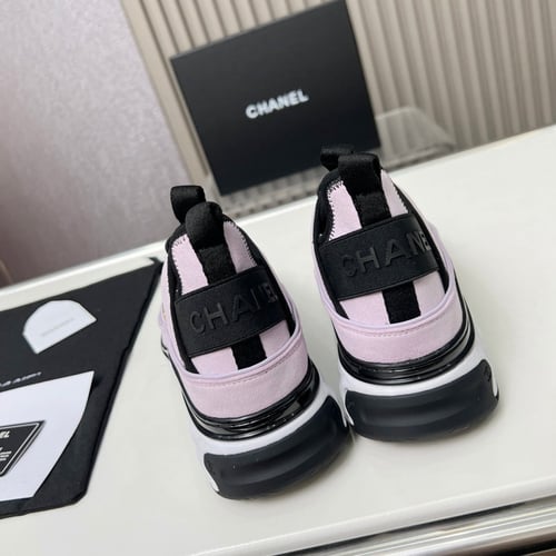 حذاء شانيل سنكرز ماستر شامل الملحقات