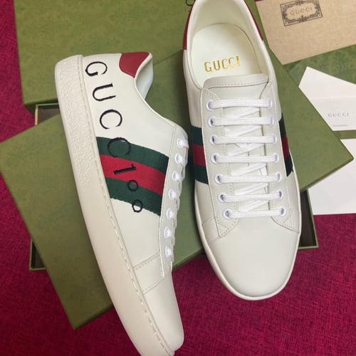 قوتشي حذاء جودة عالية لونين شامل الملحقات