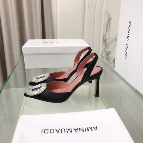 كعب امينة معادي لونين ماستر مع العلبة