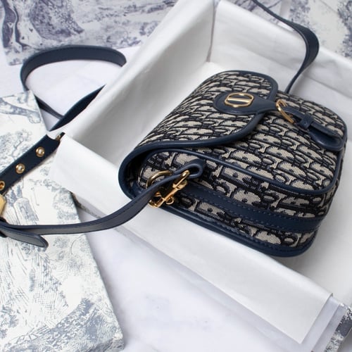 حقيبة ديور بوبي بليك ماستر حجم 22 cm