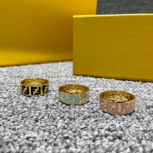 خاتم فندي 3 ألوان شامل الملحقات