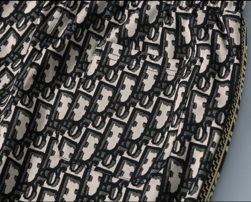 ترنق رجالي ماركة ديور ماستر