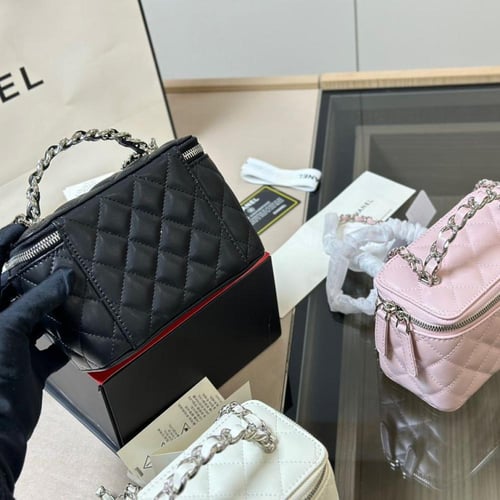 شنطة شانيل شامل الملحقات