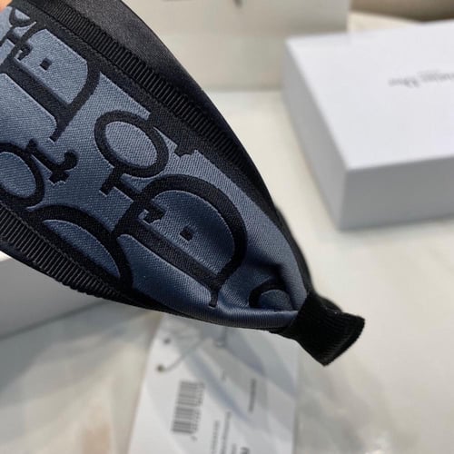 طوق شعر ديور لونين ماستر