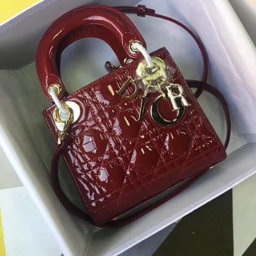 حقيبة ديور ميني ليدي شامل الملحقات