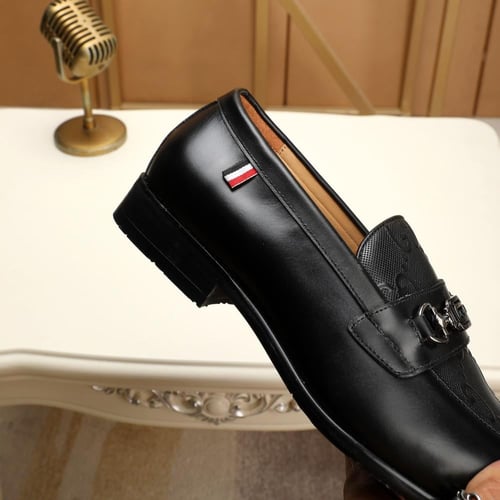 حذاء رسمي رجالي ماركة ماستر ماركة قوتشي