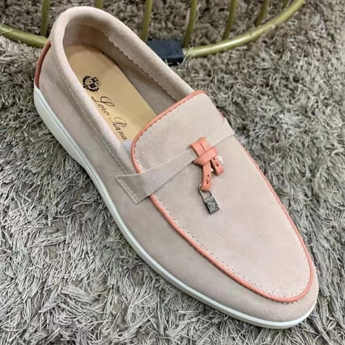 حذاء لوروبيانا ماستر شامل ملحقات الماركة