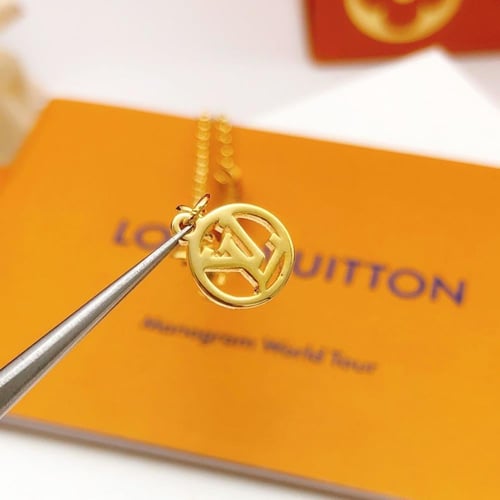 سلسال لويس فيتون جودة عالية شامل الملحقات