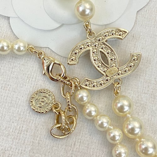 عقد شانيل لؤلؤ ماستر شامل الملحقات