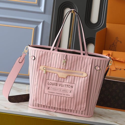 حقيبة نيفرفول باندولير من لويس فيتون مع العلبة