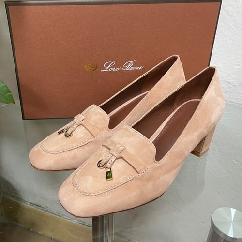 حذاء لوروبيانا بكعب ماستر شامل الملحقات