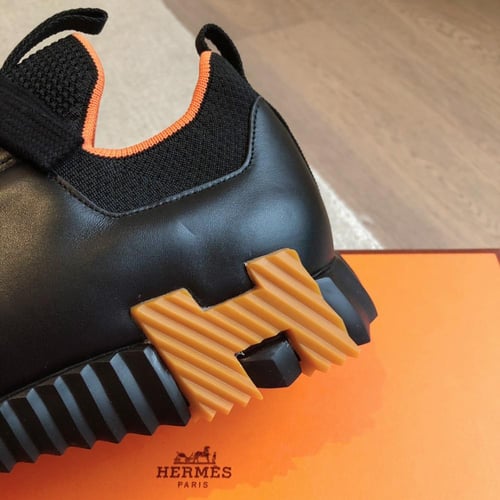 سنيكرز هيرمز لون اسود للجنسين ماستر شامل الملحقات